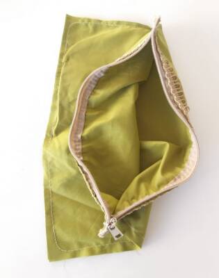 Angel Çanta Aksesuar 20X30 Cm, Dikilmiş Halde, Fermuarlı Astar Yeşil - 1