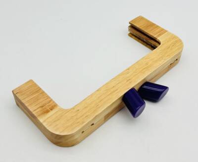 Angel Çanta Aksesuar 20 Cm Mor Renk Silindir Başlıklı Ahşap Burs - 1