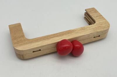 Angel Çanta Aksesuar 20 Cm Oval Kırmızı Toplu Ahşap Burs - 1