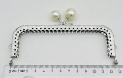 Angel Çanta Aksesuar 13 Cm Cüzdan Klipsi Silvery Renk İncili - Angel Çanta Aksesuar