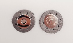 Angel Çanta Aksesuar Gri Suni Derili Mıknatıslı Çıtçıt Gümüş Metalli - Angel Çanta Aksesuar