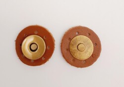 Angel Çanta Aksesuar Taba Suni Derili Mıknatıslı Çıtçıt Antik Metalli - Angel Çanta Aksesuar