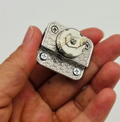 Angel Çanta Aksesuar Gümüş Renk 3.2x2.6 Cm Mıknatıslı Kilit - 3