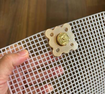 Angel Çanta Aksesuar 36x40 Cm Plastik Kanvas Mıknatıslı Kilitli - 3