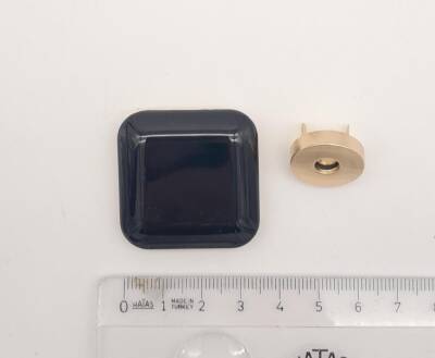 Angel Çanta Aksesuar 3.5 cm Kare Akrilikli Siyah Renk Light Gold Mıknatıslı Kilit - 2