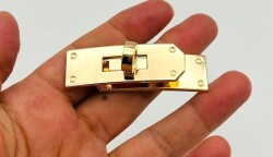 Angel Çanta Aksesuar 6 Cm Light Gold Geçmeli Kilit - Angel Çanta Aksesuar