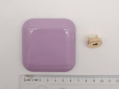 Angel Çanta Aksesuar 7 cm Kare Akrilikli Lila Renk Light Gold Mıknatıslı Kilit - 2