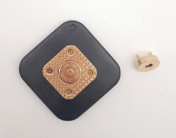 Angel Çanta Aksesuar 7 cm Kare Akrilikli Siyah Renk Light Gold Mıknatıslı Kilit - 3