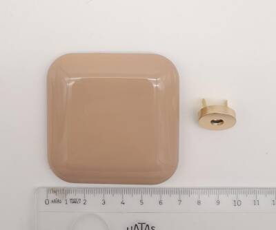 Angel Çanta Aksesuar 7 cm Kare Akrilikli Sütlü Kahve Renk Light Gold Mıknatıslı Kilit - 2