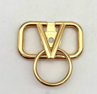 Angel Çanta Aksesuar 7x7 Cm Light Gold V Marka Kilit - 1