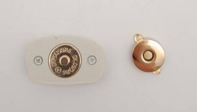 Angel Çanta Aksesuar Krem Renkli Light Gold Mıknatıslı Kilit - 4