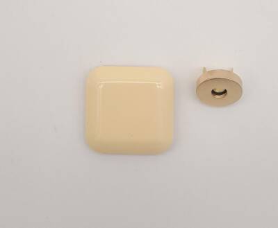 Angel Çanta Aksesuar 3.5 cm Kare Akrilikli Krem Renk Light Gold Mıknatıslı Kilit - 1