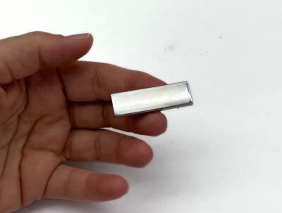 Angel Çanta Aksesuar 4x1.2 cm Metal Plaka Süs Gümüş Renk 1 Adet - 1