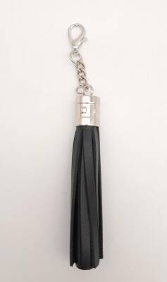 Angel Çanta Aksesuar Siyah Suni Deri Kovanlı Püskül Gümüş Metalli - 1