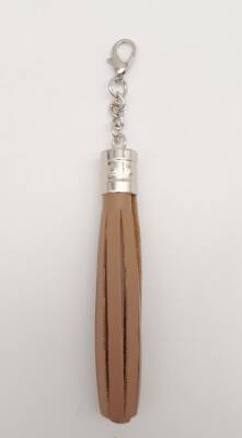 Angel Çanta Aksesuar Vizon Suni Deri Kovanlı Püskül Gümüş Metalli - 1