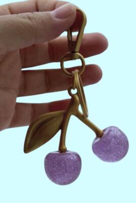 Angel Çanta Aksesuar Lila Simli Kiraz Anahtarlık , Çanta Süsü Antik- Gold Metalli - 1